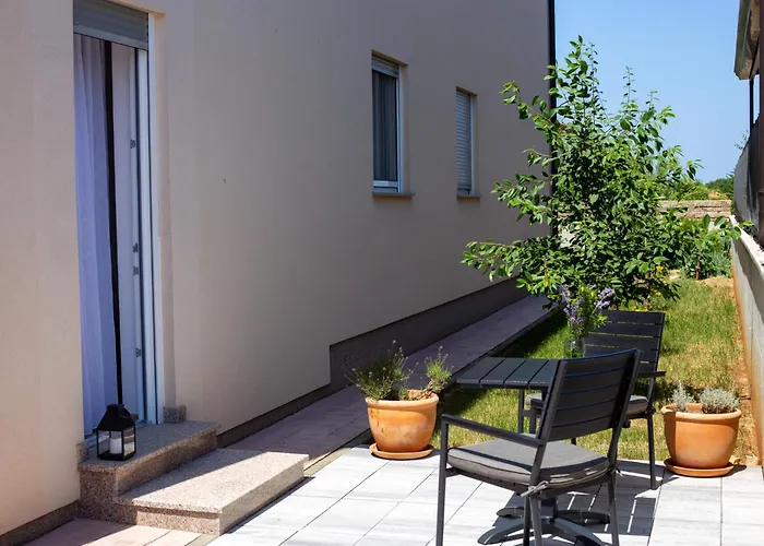 Karbonaca Apartments